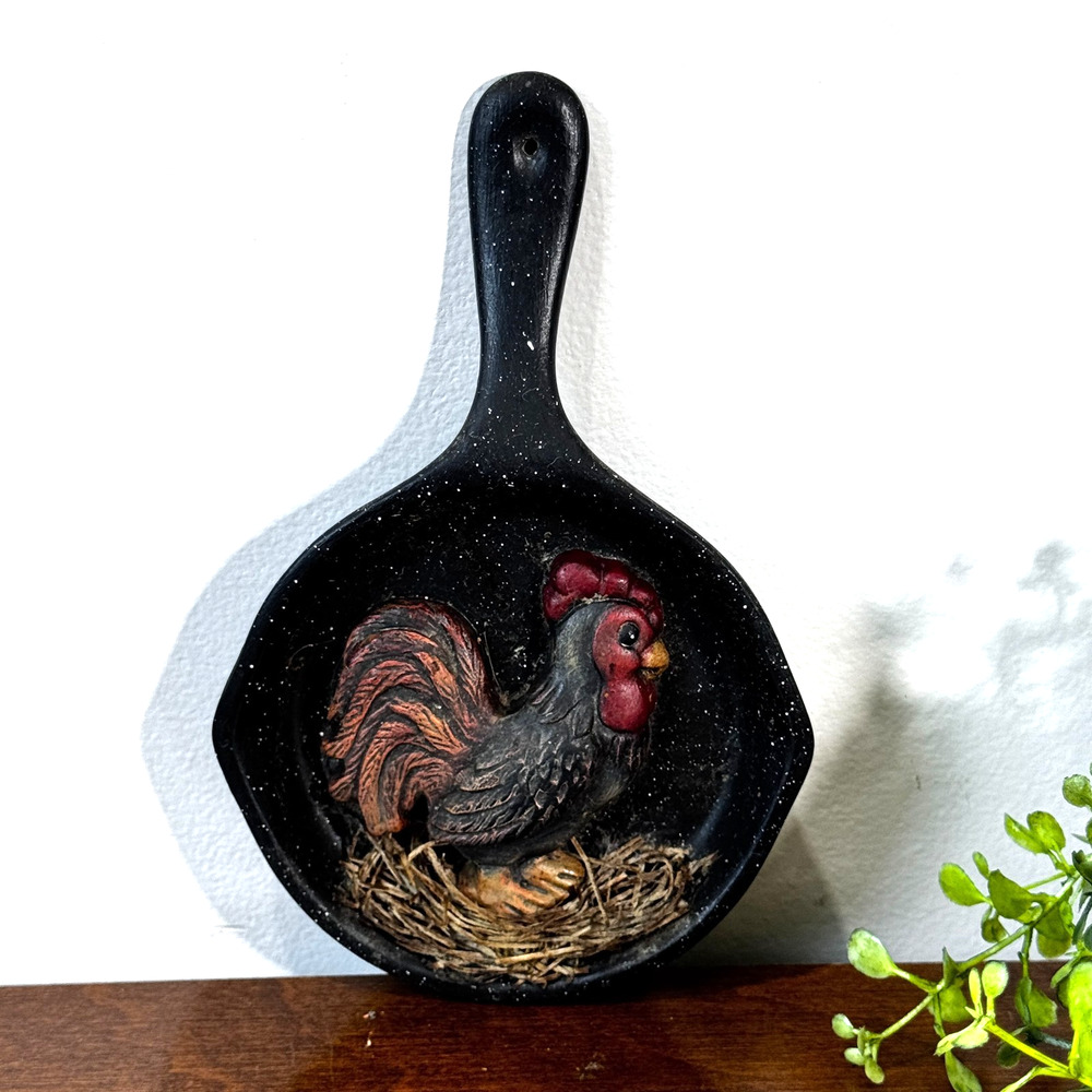 Vintage Mini Skillet Wall Hanging Rooster Chicken Decorative Hand Painted 6"